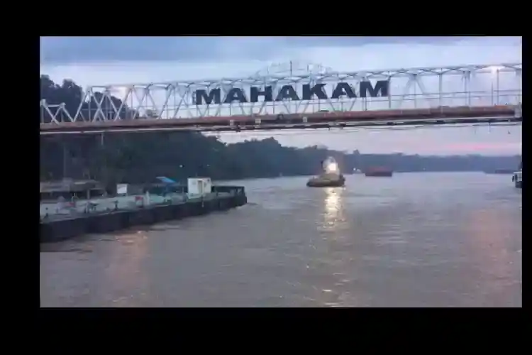 Cerita Dongeng Asal Usul Sungai Mahakam Terbesar Kalimantan